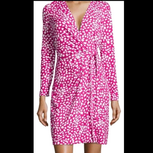 Diane Von Furstenberg Dresses & Skirts - Diane Von Furstenberg Wrap Dress, Size 2